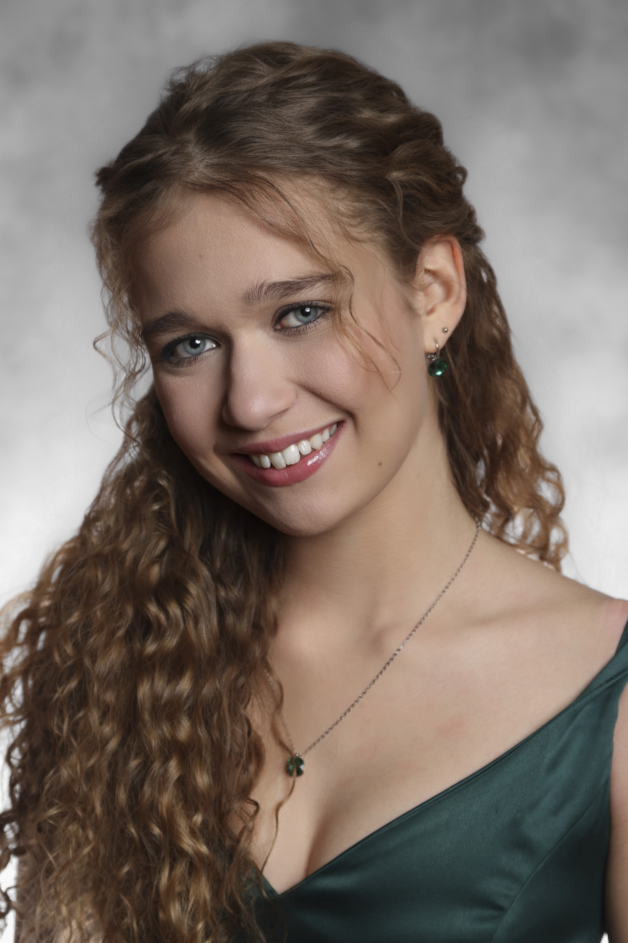 Menyhárt Nina Franciska